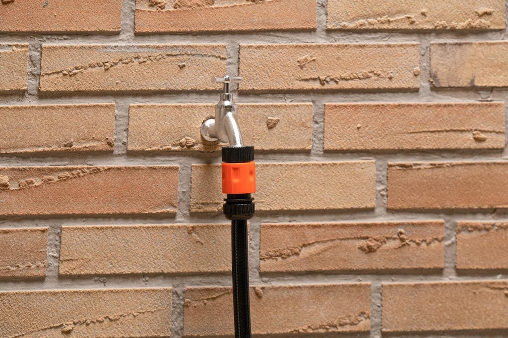 BLACK+DECKER Hose Connector Quick 1/2'' With Water Stop