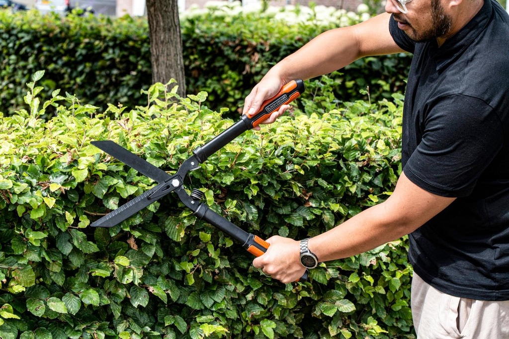 BLACK+DECKER Hedge Shears 24'' Serrated Blade