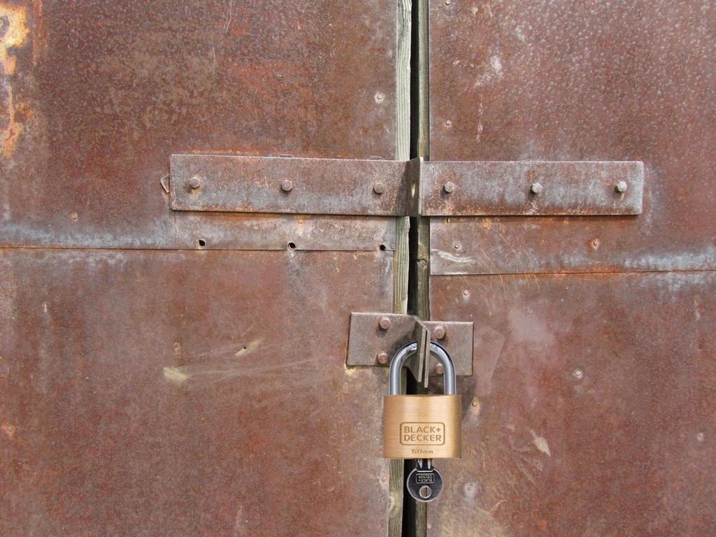 BLACK+DECKER Padlock 50mm Standard Shackle