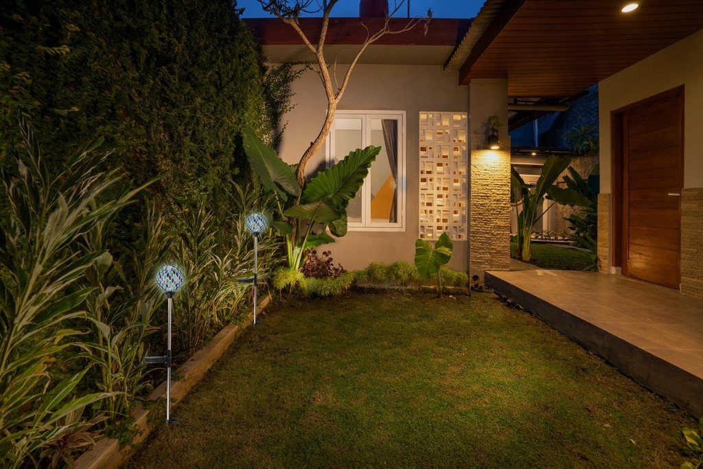 ARTICASA Solar Garden Light Mosaic Ø9x65cm