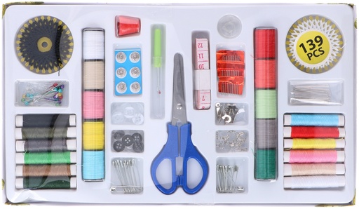 [871125205001] Sewing Kit with Scissors and Thread